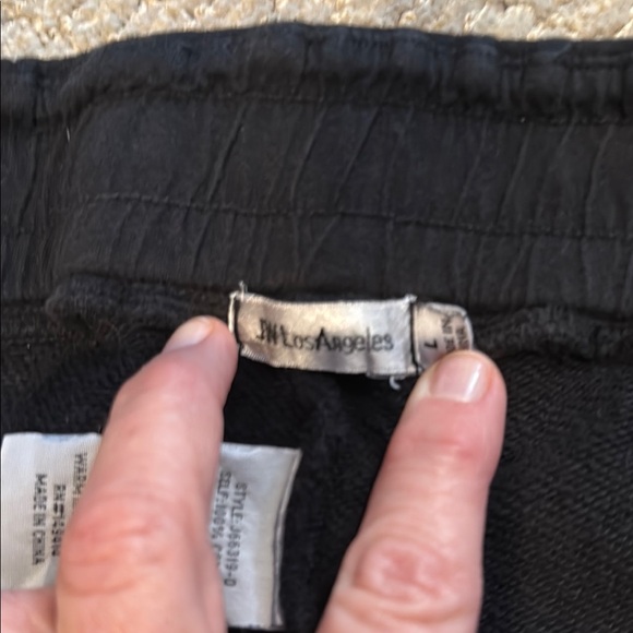 JW for Johnny Was black jogger capri pants - Picture 2 of 2